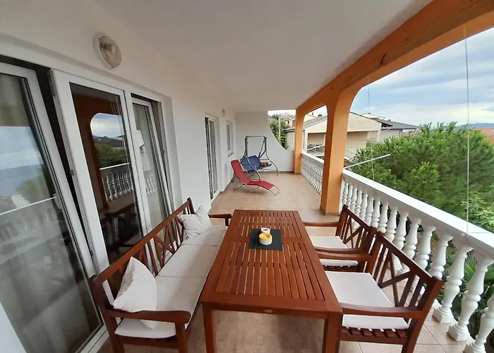 Daire Ban Spomenka Novi Vinodolski