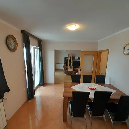 Apartman Ban Spomenka