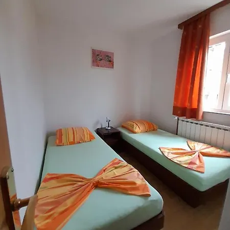 Ban Spomenka Novi Vinodolski